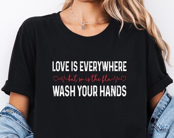 T-shirt spécial Saint-Valentin pour infirmières, avec l'inscription « L'amour est partout ». Idée cadeau pour infirmières, étudiantes en soins infirmiers, infirmière préférée de Cupidon, t-shirts pour infirmières diplômées.