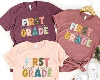 Camiseta de Hola Primer Grado, Camiseta de Vuelta al Cole, Camiseta Arcoíris de Hola Primer Grado, Camiseta de Primer Grado, Camiseta de 1er Grado, Camiseta de Maestro de Primer Grado