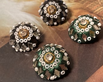 4 viejos botones vintage - botones de estudio - 18 mm
