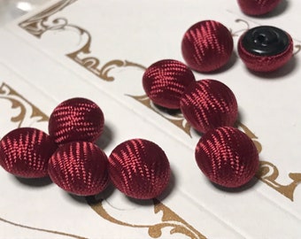 10 old fabric buttons - 14 mm - french production - red Trimming buttons