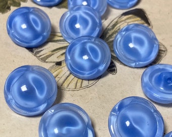 15 Vintage Glasknöpfe - hellblaue Moonglow Knöpfe - 18 mm