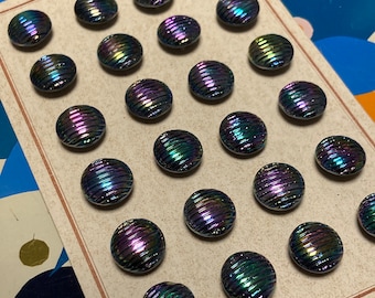 24 strong shimmering glass buttons on a salesmen card - 13 mm