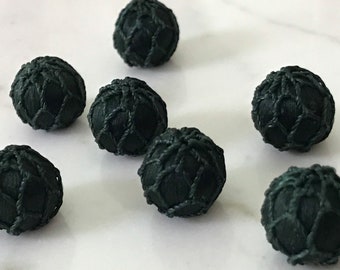 8 dark green old fabric buttons - 13.5 mm - embroidered round buttons - Trimming buttons