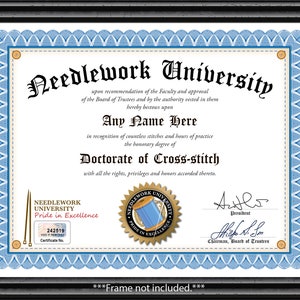 Certificato di cucito universitario personalizzato a punto croce - digitale o stampato - Diploma di cucito personalizzato GRANDE REGALO DI COMPLEANNO Regalo di Natale