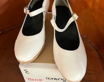 White Folklorico Shoe