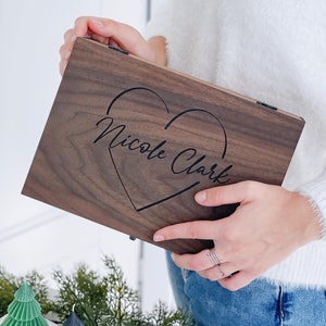 Caja de recuerdos de madera de nogal y roble, regalo de Navidad personalizado para ella, niña, novia, hermana, mamá, madre, novia, boda, cumpleaños
