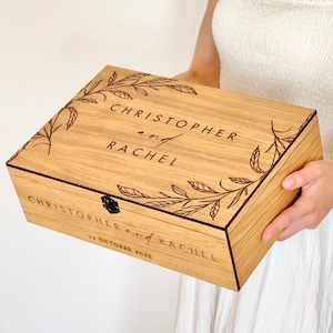 Personnalisation Boîte cadeau souvenir en bois - Fiançailles de Noël, cadeau de couple pour lui, elle, petit ami, petite amie, boîte pour cartes de mariage