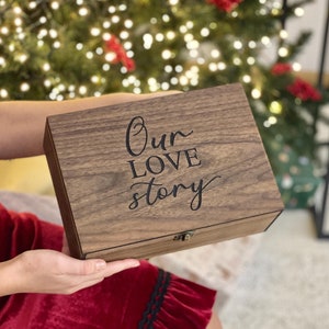 Scatola ricordo personalizzata in legno - Regalo di nozze, fidanzamento, coppia, per lui, per lei, fidanzato, fidanzata, fratello, amico, scatola regalo di Natale