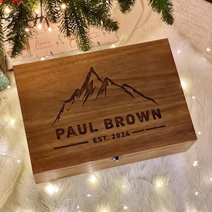 Caja de madera con nombre personalizado para guardar recuerdos de dinero, regalo de Navidad para hombres, niños, padres, hijos, bebés, novios y esposos.