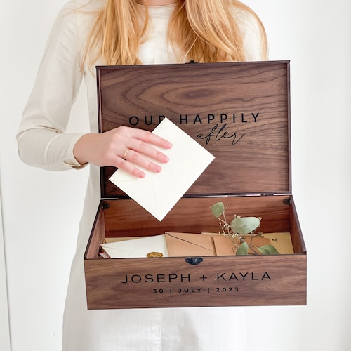 Boîte cadeau souvenir personnalisé en bois avec personnalisation - Boîte pour cartes postales aux lettres de mariage de Noël, cadeau de couple pour lui, elle, petit ami
