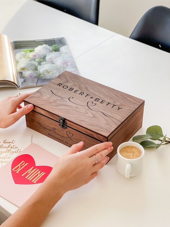 Personalization Custom Memory Keepsake Wooden Love Box for Wedding