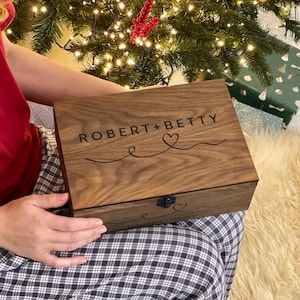 Personalizzazione Scatola ricordo personalizzata in legno per matrimonio, fidanzamento, regalo di coppia per lui, lei, fidanzato, fidanzata, regalo di Natale