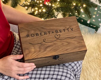 Personalization Custom Memory Keepsake Wooden Love Box for Wedding, Engagement, Couple Gift for Him Her Boyfriend Girlfriend Christmas gift