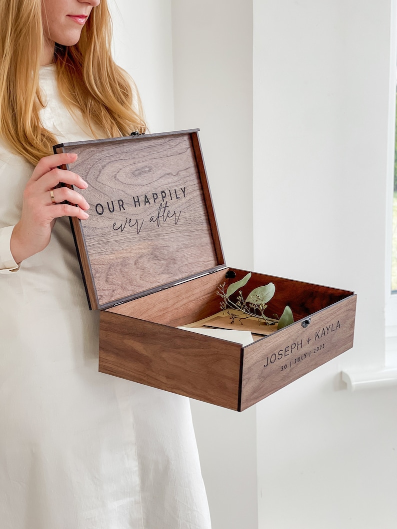 Custom Memory Keepsake Wooden Love Box with Personalization - Valentines Wedding letter post card box, Couple Gift for Him, Her, Boyfriend