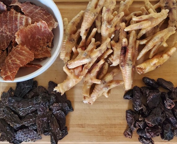 Dehydrated chicken heart dog treats 2025