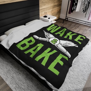 Funny Plant Blanket Adult Bedding: 420 Friendly Graphic, Plush Velveteen Throw (Soft Polyester Blend, Multiple Sizes)