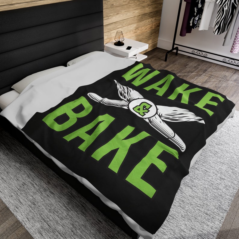 Funny Plant Blanket Adult Bedding: 420 Friendly Graphic, Plush Velveteen Throw (Soft Polyester Blend, Multiple Sizes) image 1