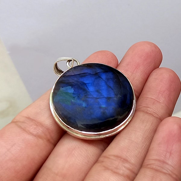 Round Labradorite Pendant, 925 Sterling Silver, Deep Blue Labradorite Pendant, Crystal Pendant, Large Labradorite Pendant, Gypsy Jewelry