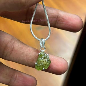 Raw Peridot Pendant, Peridot Crystal Pendant, August Birthstone, Raw Gemstone Pendant, Healing Crystal, Peridot Necklace, Gift for Her
