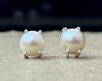 Elegant Freshwater Pearl Stud Earrings: 925 Sterling Silver