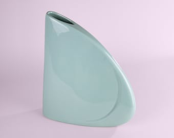 Haeger Triangular Vase 1986 5145 Surf Teal Postmodern Art Deco 13.5 inches