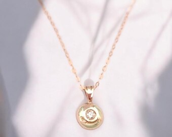 9ct Handmade Diamond Pendant in 9ct Yellow Gold, Christmas Luxury Gift for Her, Round Gold necklace