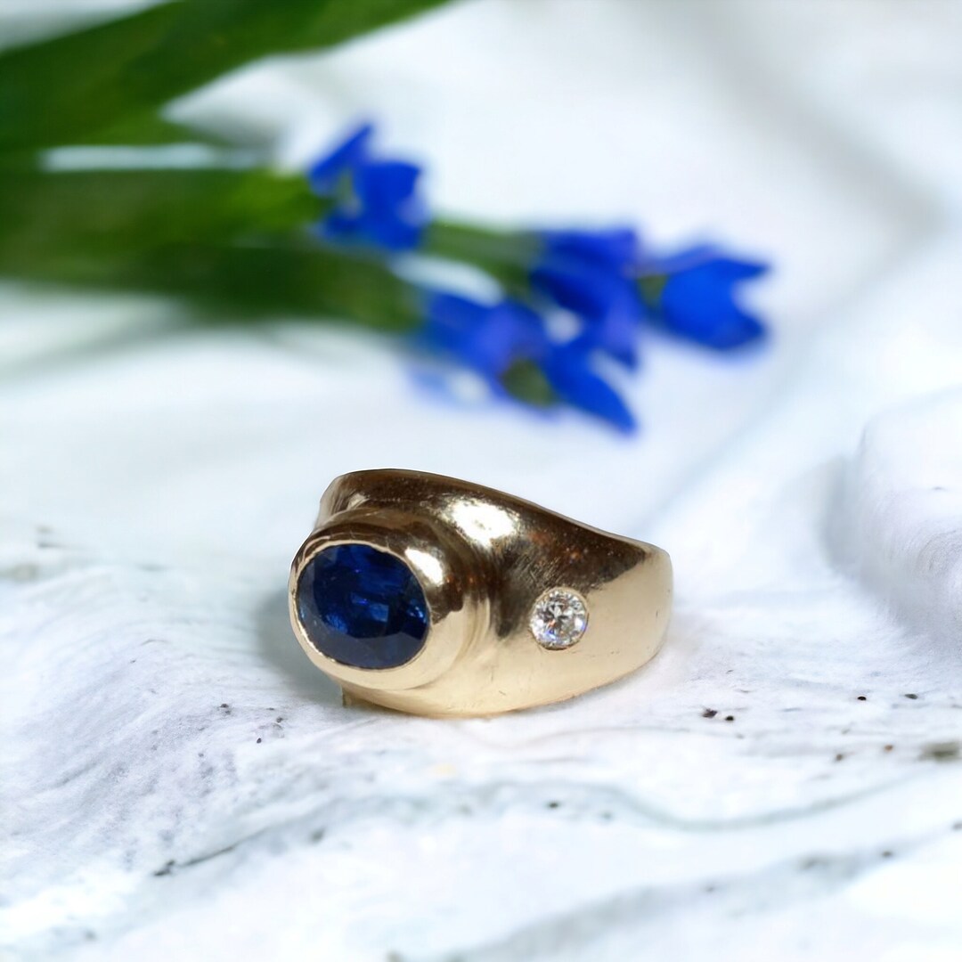 9ct Yellow Gold Bezel Set Blue Sapphire Heavy Chunky Ring With Flush ...