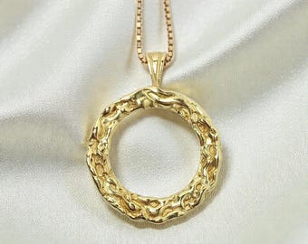 18ct Yellow Gold Wave Round Circle Textured Pendant with Bail - Luxury Gift - 50th Golden Wedding Anniversary Gift - Quality Ladies Necklace