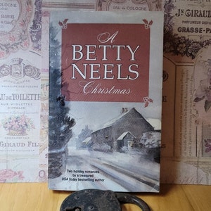 Vintage Harlequin paperback A Betty Neels Christmas - two holiday romances 2002