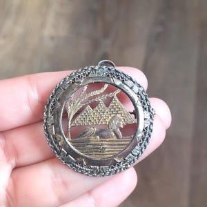 Vintage Egyptian Silver Brooch – Sphinx & Pyramids Cut-Out Design – 12.1g