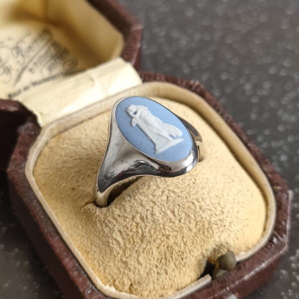 Wedgwood .925 Sterling Silver Blue Jasperware Ring Size N1/2, Chester 1960