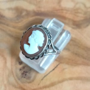 Vintage sterlingzilveren cameering met de hand gesneden camee, Birmingham 1969