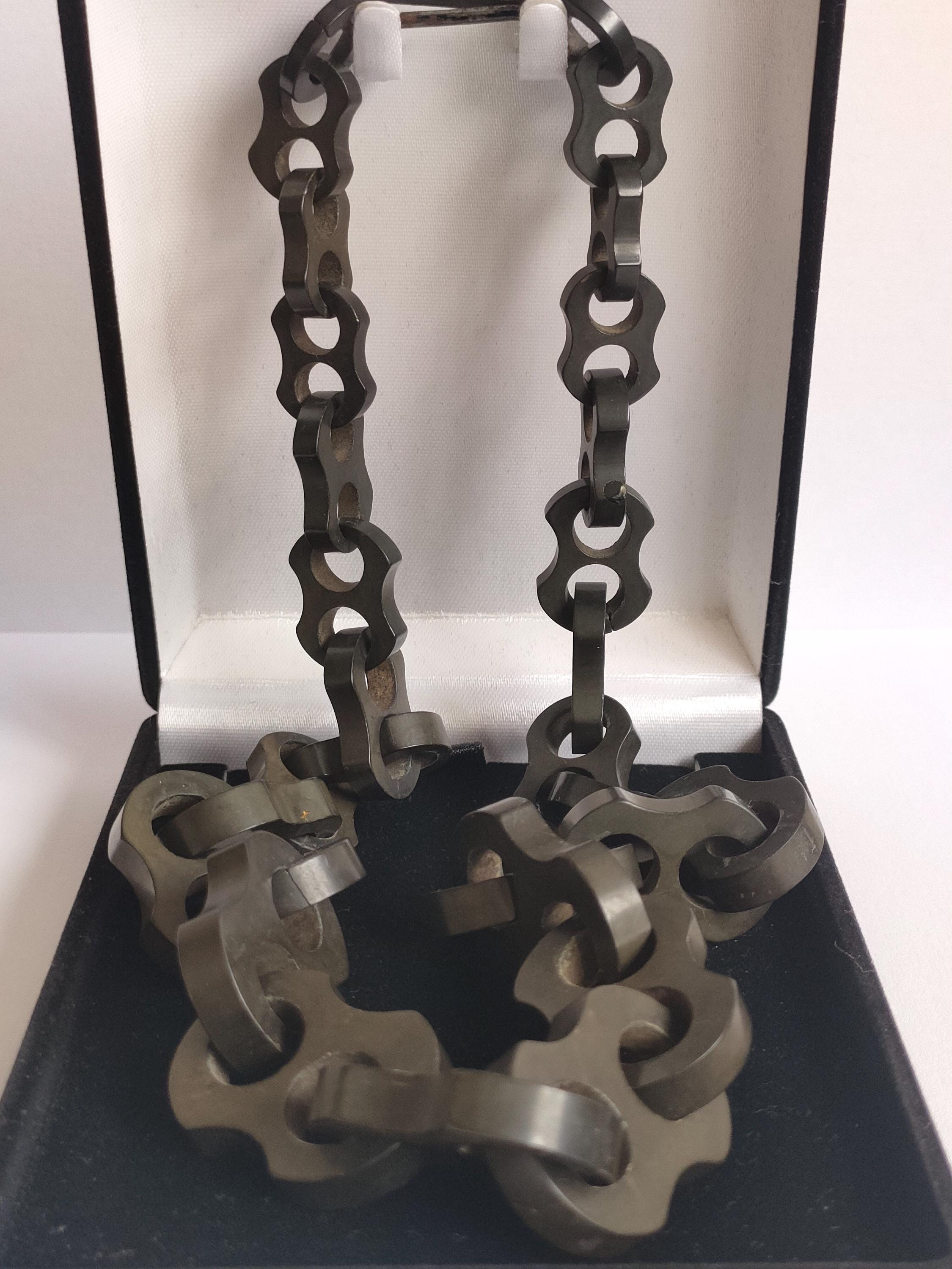 Victorian Vulcanite Necklace – Graduated Mariner Link Chain
