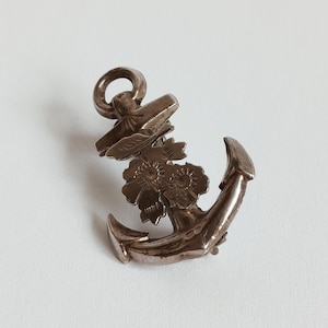 Broche em forma de coração com âncora, em prata esterlina, estilo eduardiano de 1905 - Joseph Richard Eaves