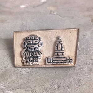 Vintage Ecuadorian 900 Silver Brooch – 7.5g Pre-Columbian Design – c. 1950s–70s