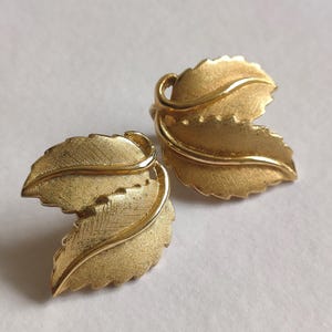 Vintage Crown Trifari Clip-On Earrings, Gold-Tone Double Leaf Design, 1950s–70s