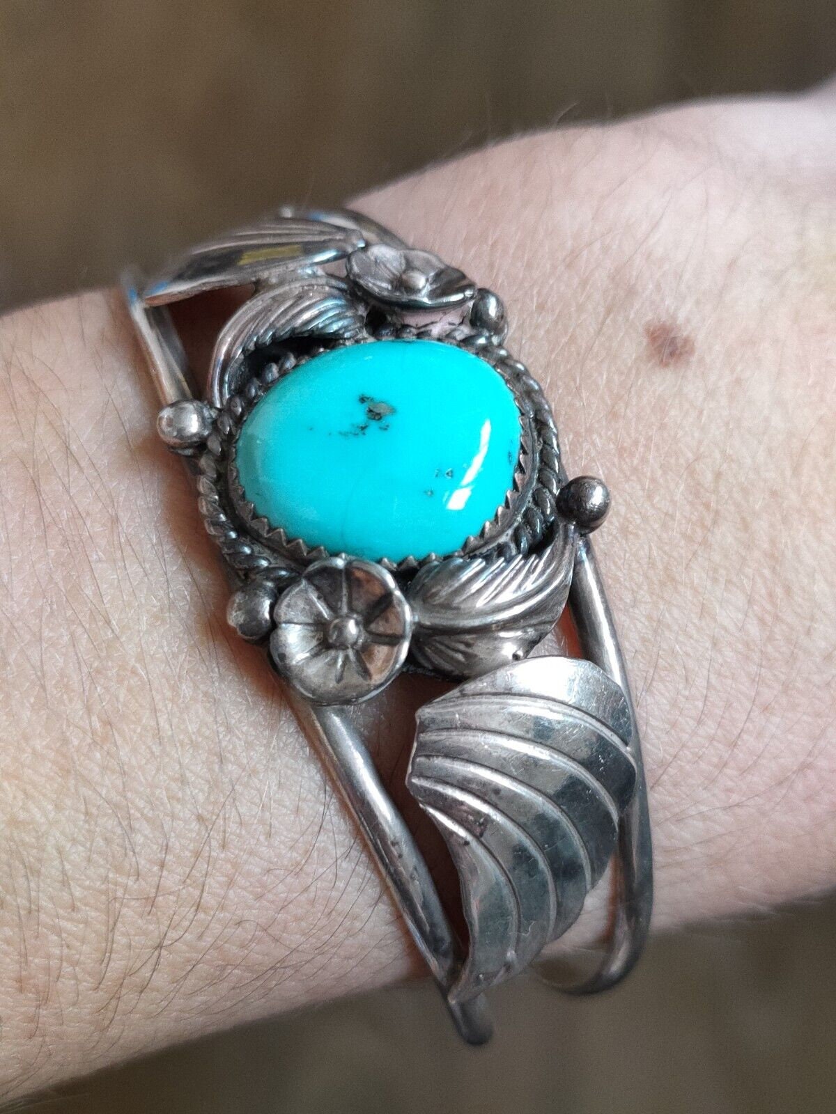Vintage Navajo 925 Sterling Silver Turquoise Cuff Bangle Bracelet
