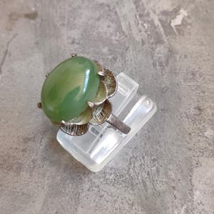 Vintage Silver Ring with Nephrite Jade Cabochon | Floral Design | Size N / 7 US