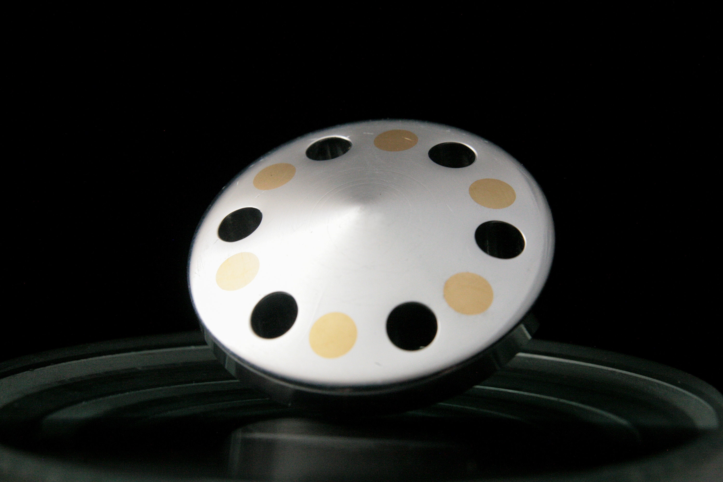 Metal Spinning Top Desk Toy Metal Top Office Gift Fidget Toy Precision