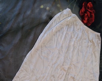 Vintage Texsheen Lingerie Half Slip Ivory Cream Nylon Lace Slit Large Vintage 60s Lingerie