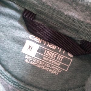 Sudadera con capucha Carhartt XL de corte holgado, color verde, mezcla de algodón y polar, con logotipo imagen 2
