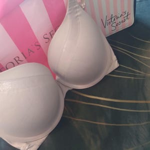 32DD Victoria's Secret Body By Victoria Perfect Shape Sparkly VS Bra bild 1
