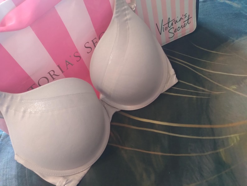 32DD Victoria's Secret Body By Victoria Perfect Shape Sparkly VS Bra bild 1