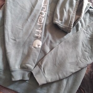 Sudadera con capucha Carhartt XL de corte holgado, color verde, mezcla de algodón y polar, con logotipo imagen 7