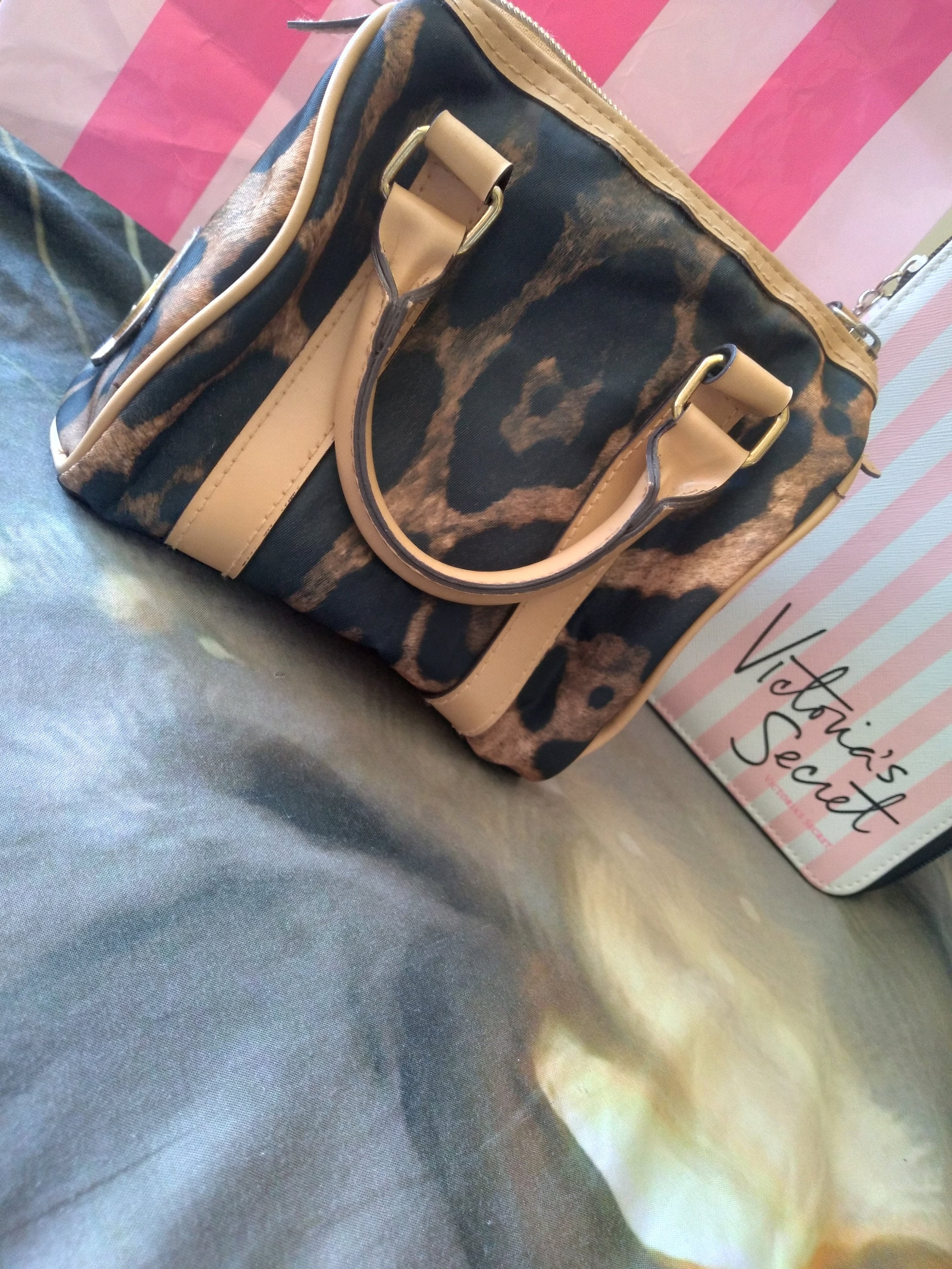 Victoria s Secret Purse Tiny Bag Cheetah Leopard Animal Print Angel Logo