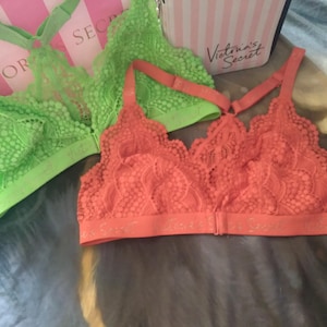 Victoria&#39;s Secret Bralette Large Lot Of 2 Green Orange Crochet Lace Logos VS Bundle