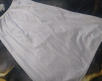 Vintage Vanity Fair Half Slip Medium Nylon Lace Hem Vintage Lingerie