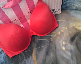 42D Victoria's Secret PINK Wear Everywhere Lightly Lined Tshirt Bra Red Logo Plus VS PINK Bra