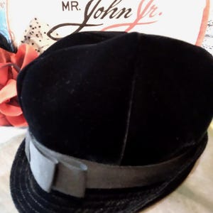 Vintage Church Hat Black Velvet Union Label Vintage Hat