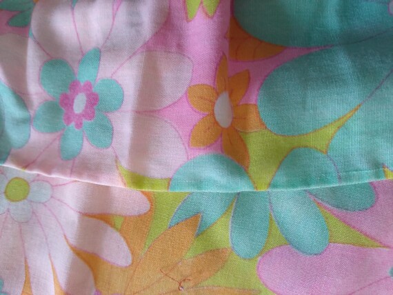 Vintage 60s 70s Housedress Floral Smocked Mumu Re… - image 5